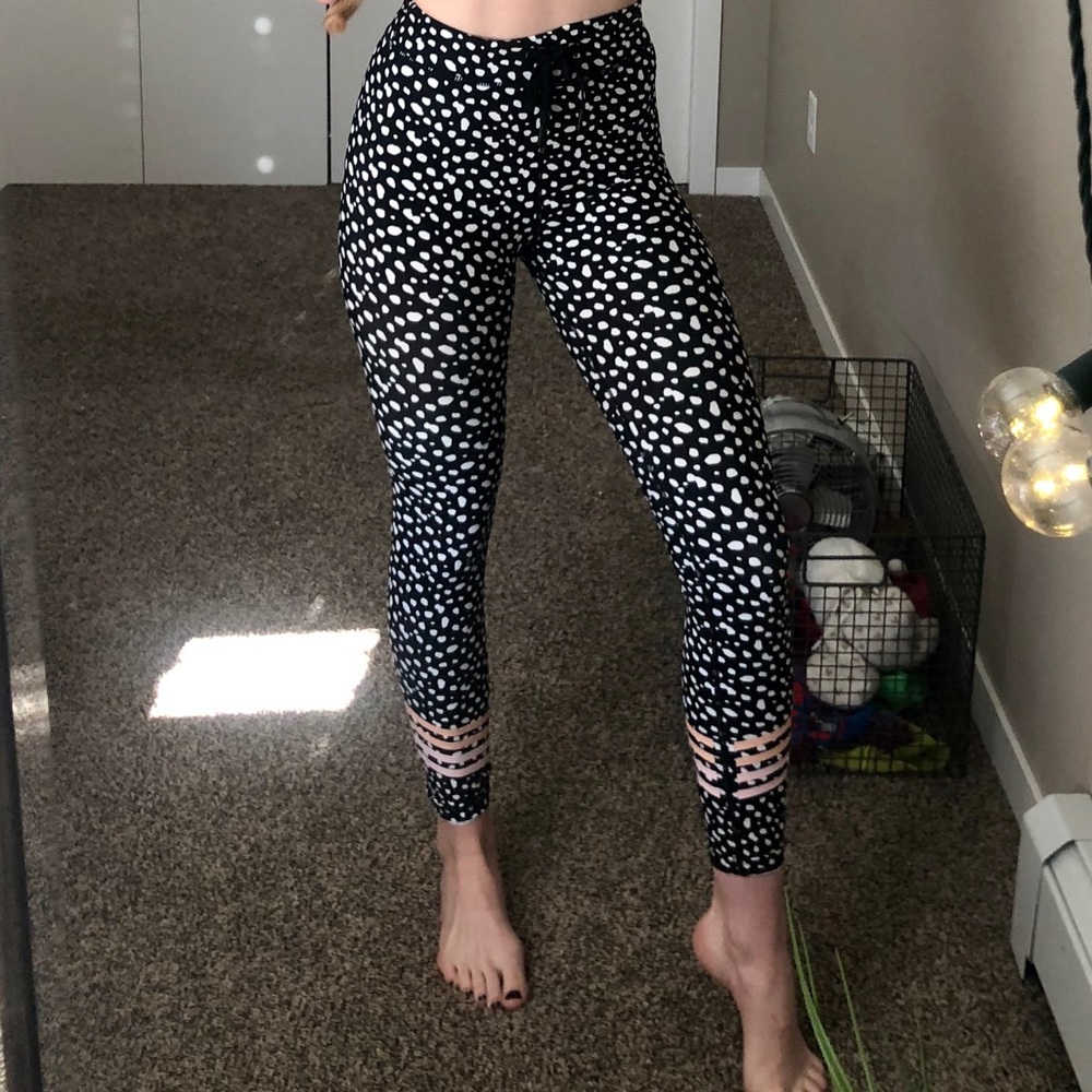 Sarah’s Day x WFB Leggings